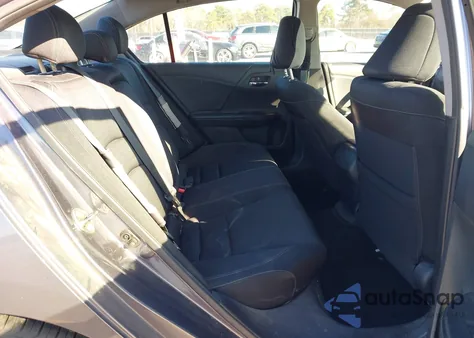 2015 Honda Accord Sport z USA, uszkodzony, nr VIN 1HGCR2F52FA106519